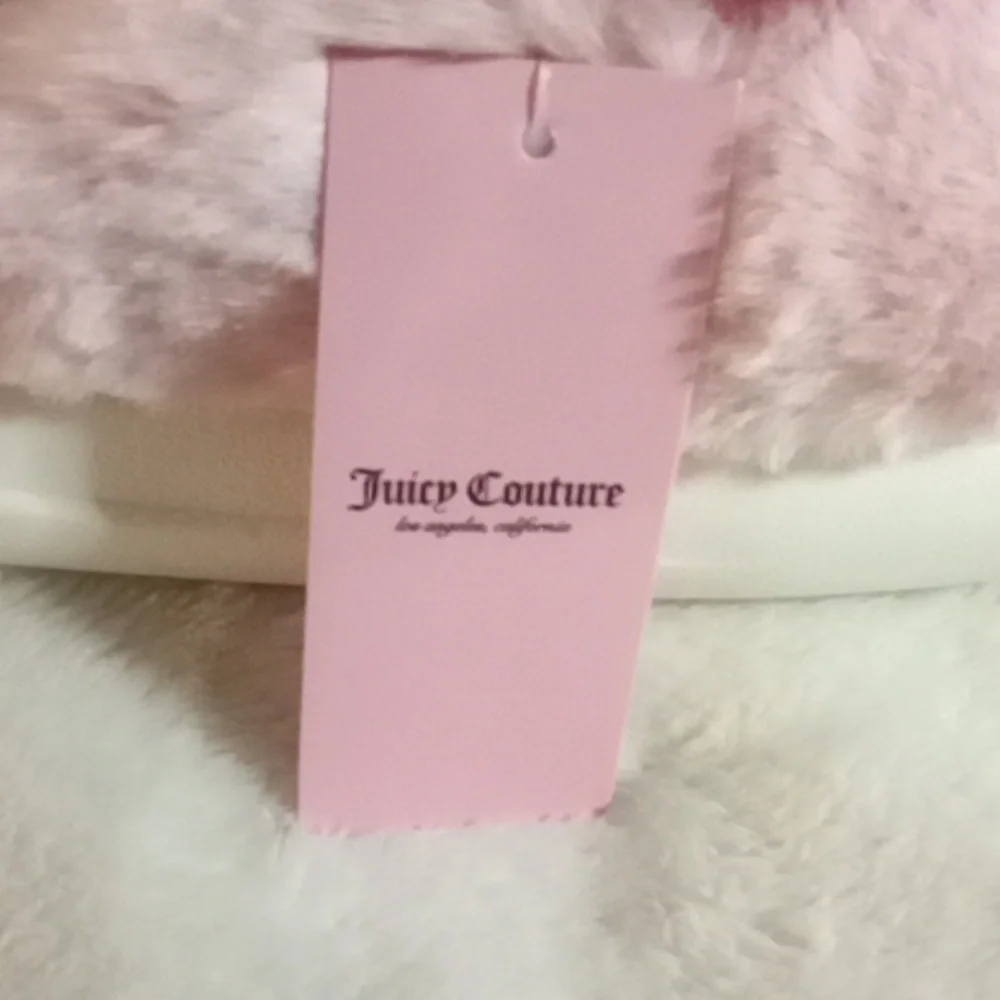 Juicy Couture Fuzzy Pink Heart Slippers SIZE 2/3 NWT!
